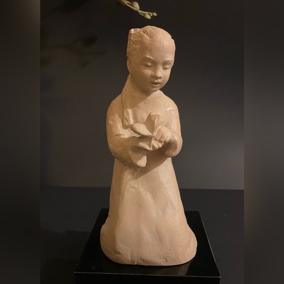 Austin Productions Sculpture Figurine Butterfly Watching Little Girl Signed 6.5”